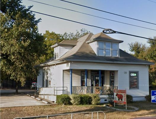 Exterior, Facade, Queen Anne Victorian