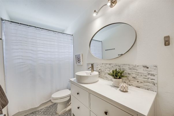 Bathroom, Interior