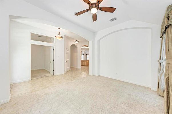 Empty room, Interior, Pendant Lights