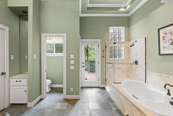 Bathroom, Interior, Recessed Lighting