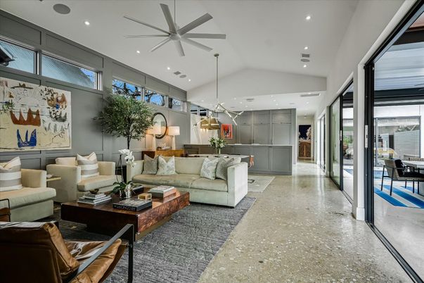 Interior, Living room, Pendant Lights, Recessed Lighting