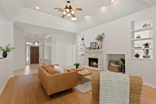 Fireplace, Interior, Living room, Pendant Lights, Recessed Lighting, Wood Texture Flooring