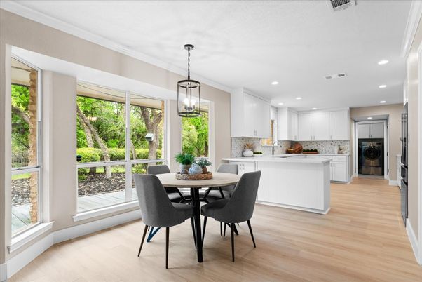 Dining room, Interior, Kitchen, Pendant Lights, Recessed Lighting, Washer, Wood Texture Flooring
