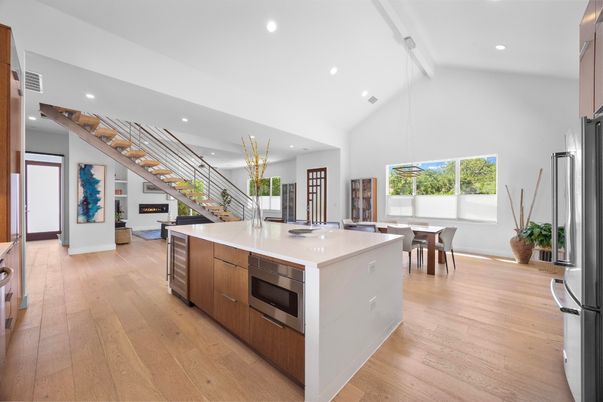 Dining room, Interior, Kitchen, Pendant Lights, Recessed Lighting, Stainless Steel Appliances, Wood Texture Flooring
