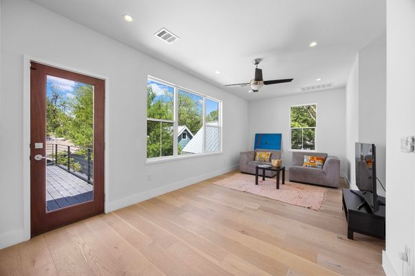 Interior, Living room, Recessed Lighting, Wood Texture Flooring