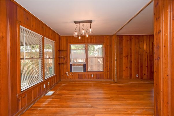 Empty room, Interior, Pendant Lights, Wood Texture Flooring, Wooden Walls