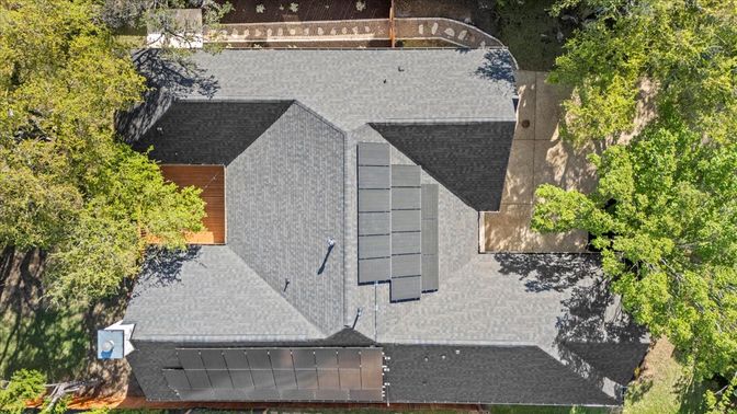 Exterior, Drone