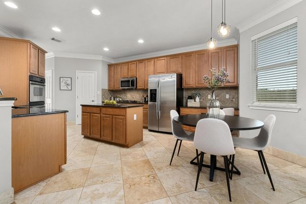 Dining room, Interior, Kitchen, Pendant Lights, Recessed Lighting, Stainless Steel Appliances