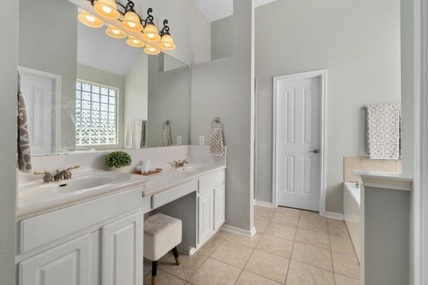 Bathroom, Dual Sink Vanities, Interior