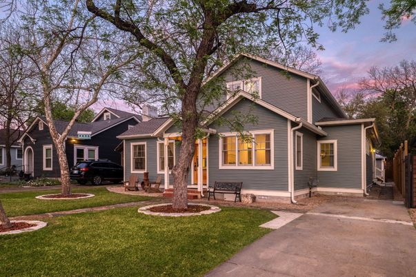 Exterior, Facade, American Craftsman