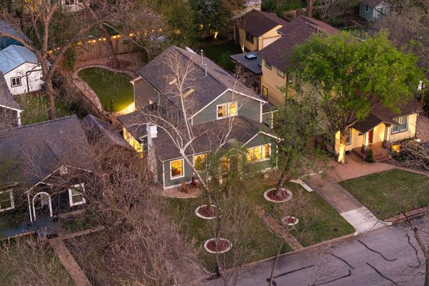Exterior, Drone