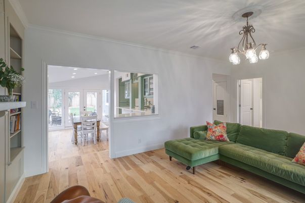 Dining room, Interior, Living room, Pendant Lights, Recessed Lighting, Wood Texture Flooring
