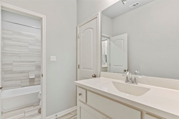 Bathroom, Dual Sink Vanities, Interior
