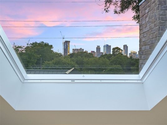 Exterior, Other, Skyline