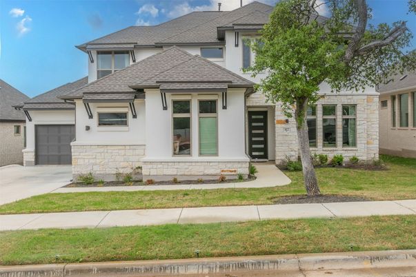 Attached, Exterior, Facade, French Provincial