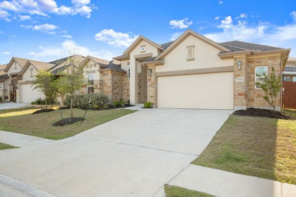 Attached, Exterior, Facade, Brick Traditional