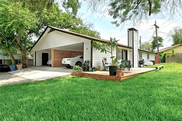 Backyard, Detached Garage, Exterior