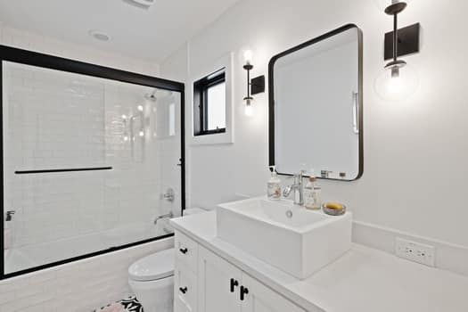 Bathroom, Glass Shower, Interior, Pendant Lights, Recessed Lighting