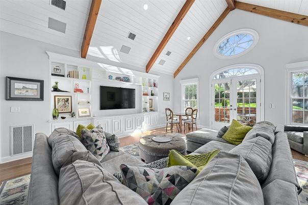 Dining room, Interior, Living room, Recessed Lighting, Wooden Beams, Wood Texture Flooring