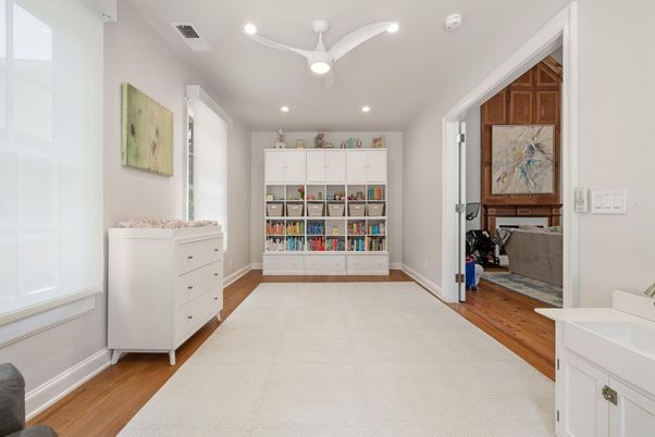 Interior, Recessed Lighting, Wood Texture Flooring