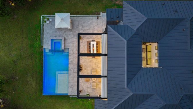 Exterior, Drone