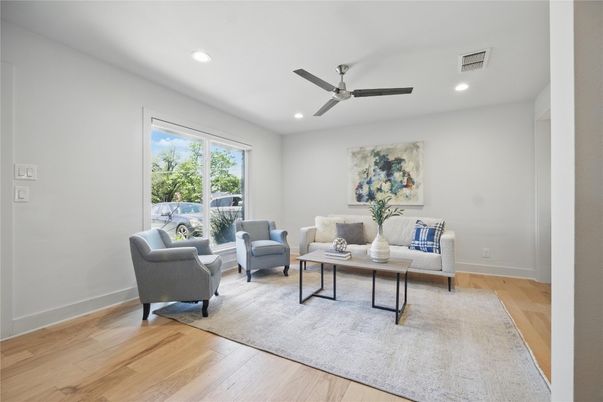 Interior, Living room, Recessed Lighting, Wood Texture Flooring