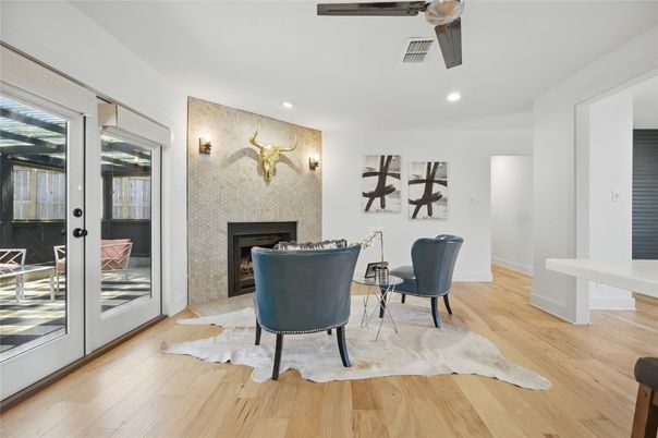 Dining room, Fireplace, Interior, Recessed Lighting, Wood Texture Flooring
