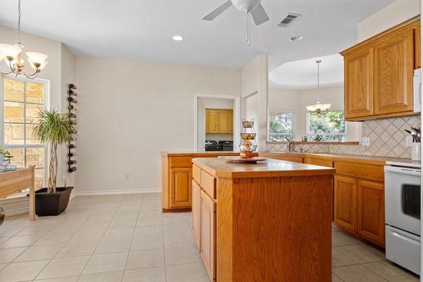 Chandelier, Interior, Kitchen, Pendant Lights, Recessed Lighting
