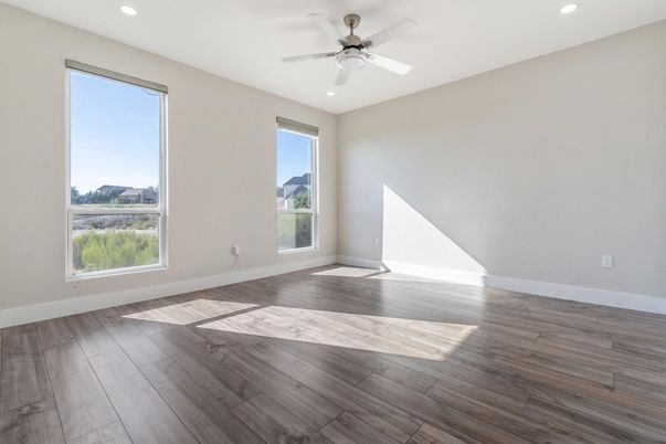 Empty room, Interior, Recessed Lighting, Wood Texture Flooring