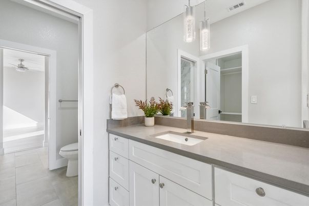 Bathroom, Interior, Pendant Lights