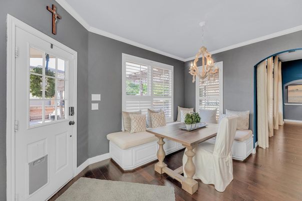 Chandelier, Dining room, Interior, Wood Texture Flooring