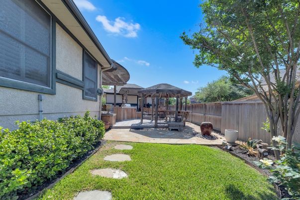 Backyard, Exterior, Playground