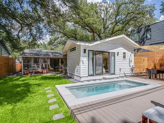 Backyard, Exterior, Pool