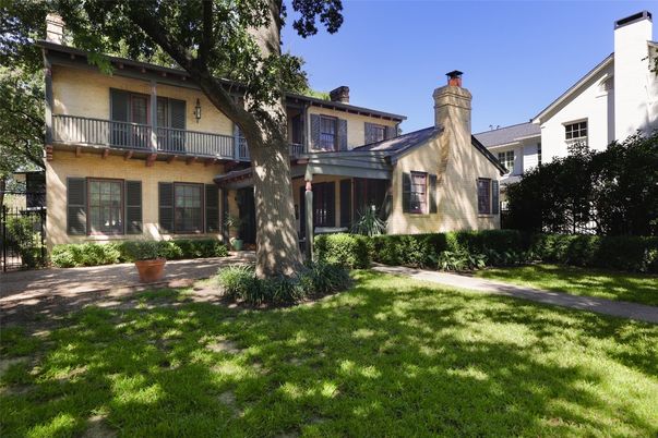 Backyard, Exterior, Facade, Tudor Revival