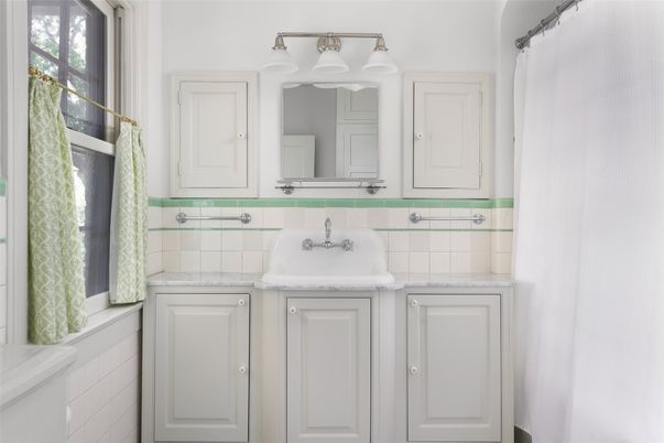Bathroom, Interior, Tile Countertops