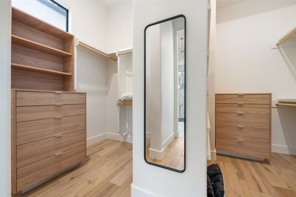 Interior, Walk-in Closets, Wood Texture Flooring