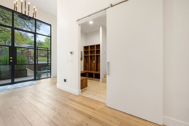 Interior, Pendant Lights, Recessed Lighting, Wood Texture Flooring