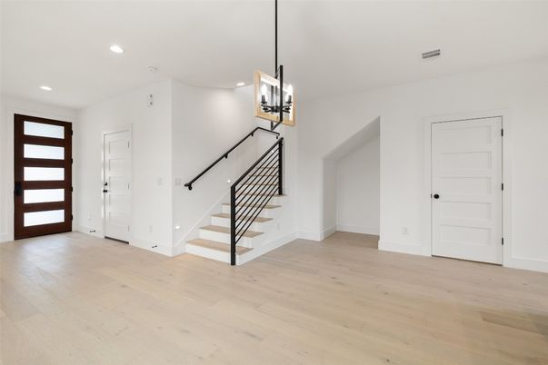 Interior, Pendant Lights, Recessed Lighting, Wood Texture Flooring