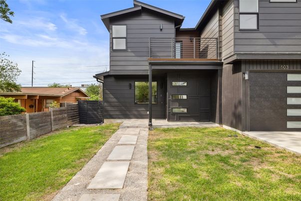Attached, Exterior, Facade, Modern