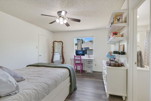 Bedroom, Home Office, Interior, Wood Texture Flooring