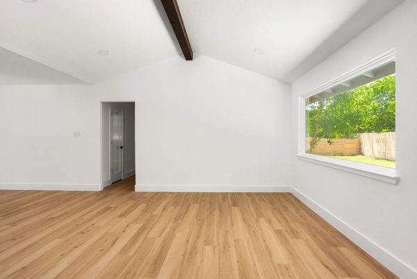 Empty room, Interior, Recessed Lighting, Wooden Beams, Wood Texture Flooring