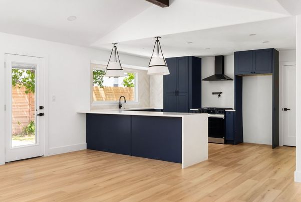 Interior, Kitchen, Pendant Lights, Recessed Lighting, Wood Texture Flooring