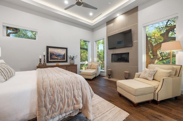 Bedroom, Fireplace, Interior, Recessed Lighting, Wood Texture Flooring