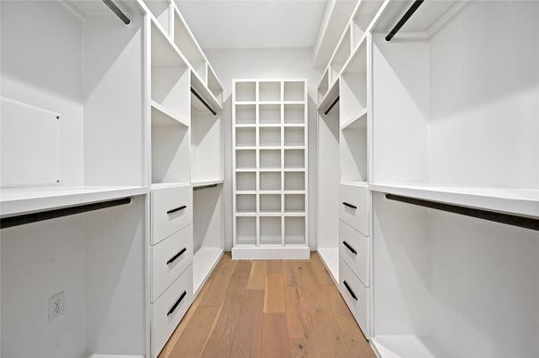 Interior, Walk-in Closets, Wood Texture Flooring