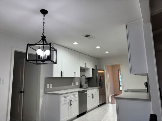 Interior, Kitchen, Pendant Lights, Recessed Lighting