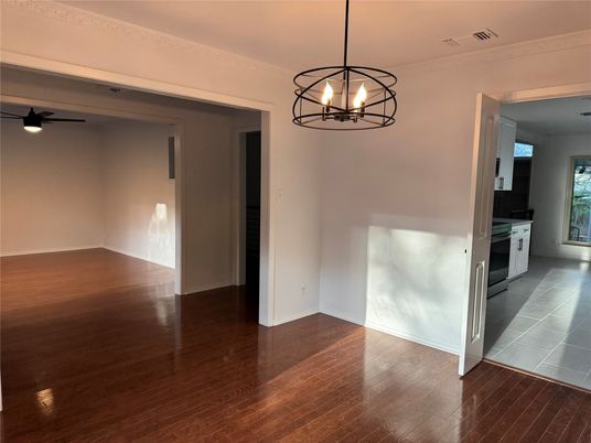Chandelier, Empty room, Interior, Wood Texture Flooring