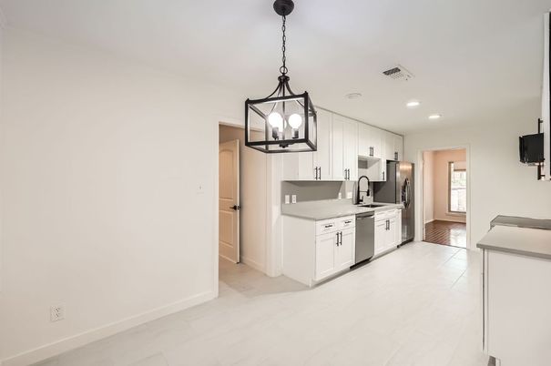 Interior, Kitchen, Pendant Lights, Recessed Lighting