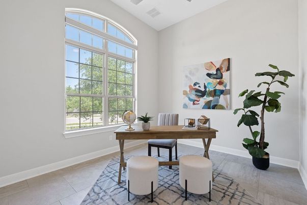 Home Office, Interior