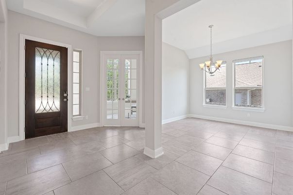 Chandelier, Empty room, Interior