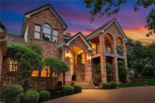 Exterior, Facade, Brick Facade, Brick Traditional